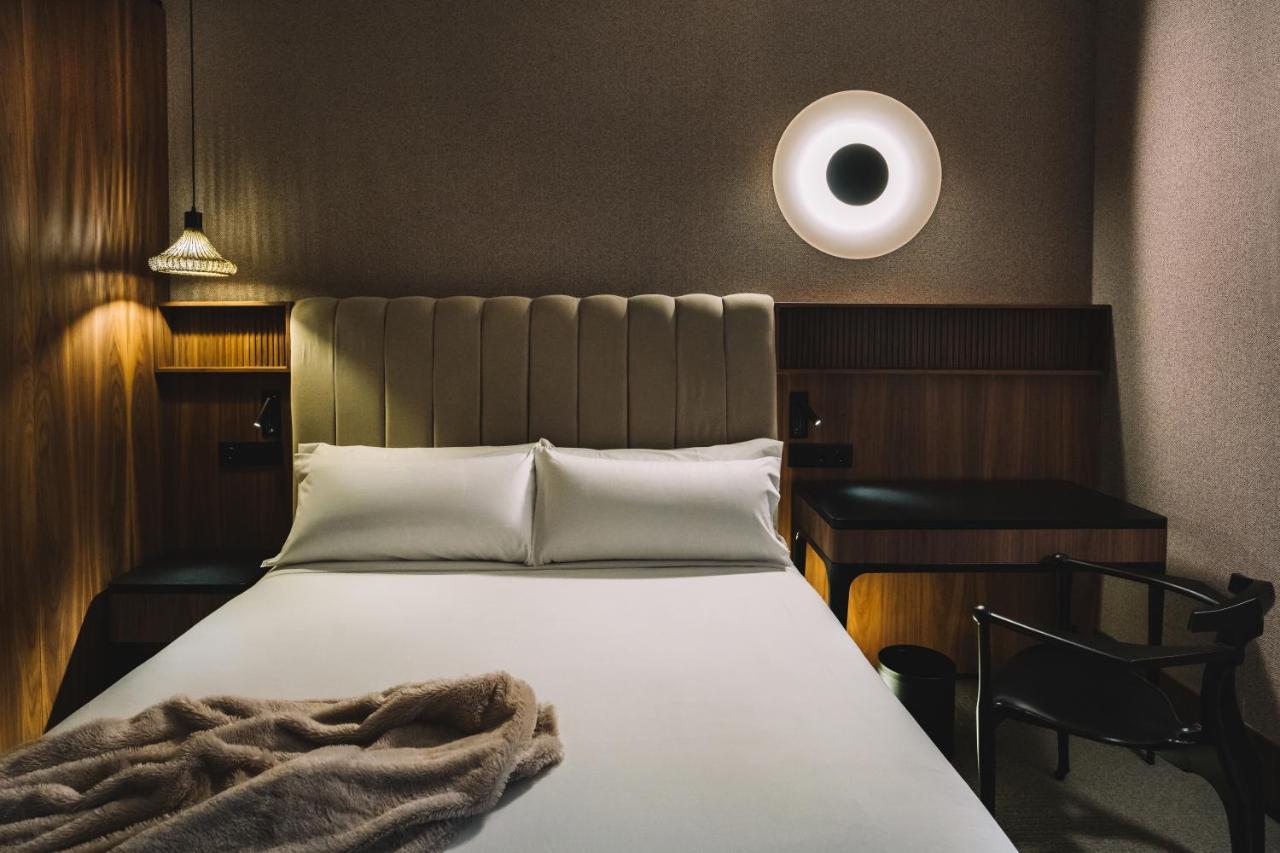 Hotel Pinar Plaza Madrid Exterior photo
