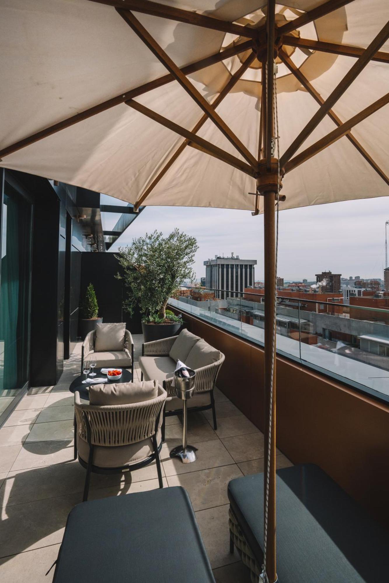 Hotel Pinar Plaza Madrid Exterior photo