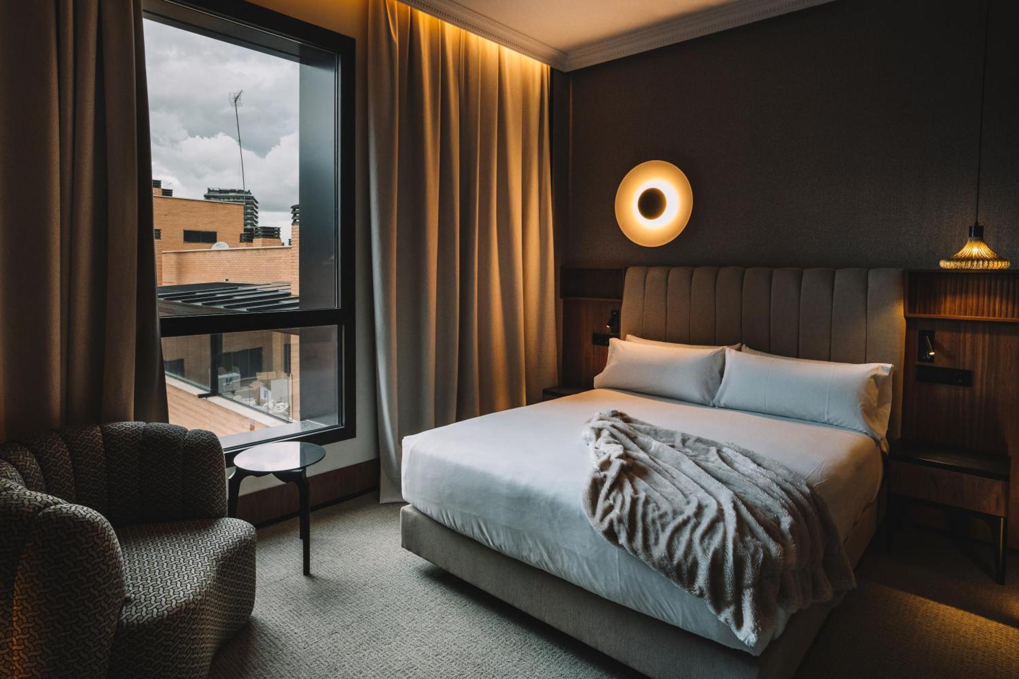 Hotel Pinar Plaza Madrid Exterior photo
